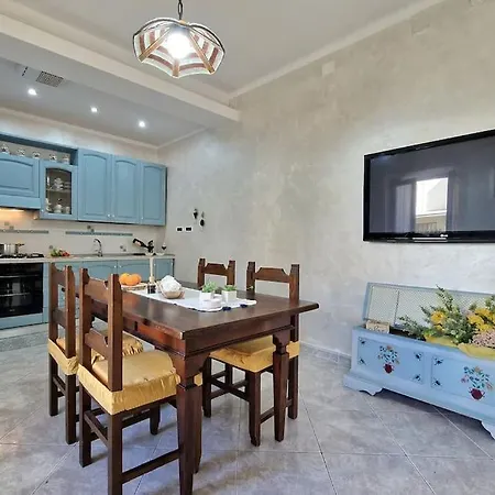 50 Mt Dal Mare Corte Wi-fi E Condizionatore * Porto Sant'Elpidio